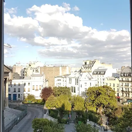 Beautiful Near Republic * Parigi