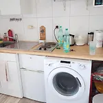 Beautiful Apartment Near Republic
